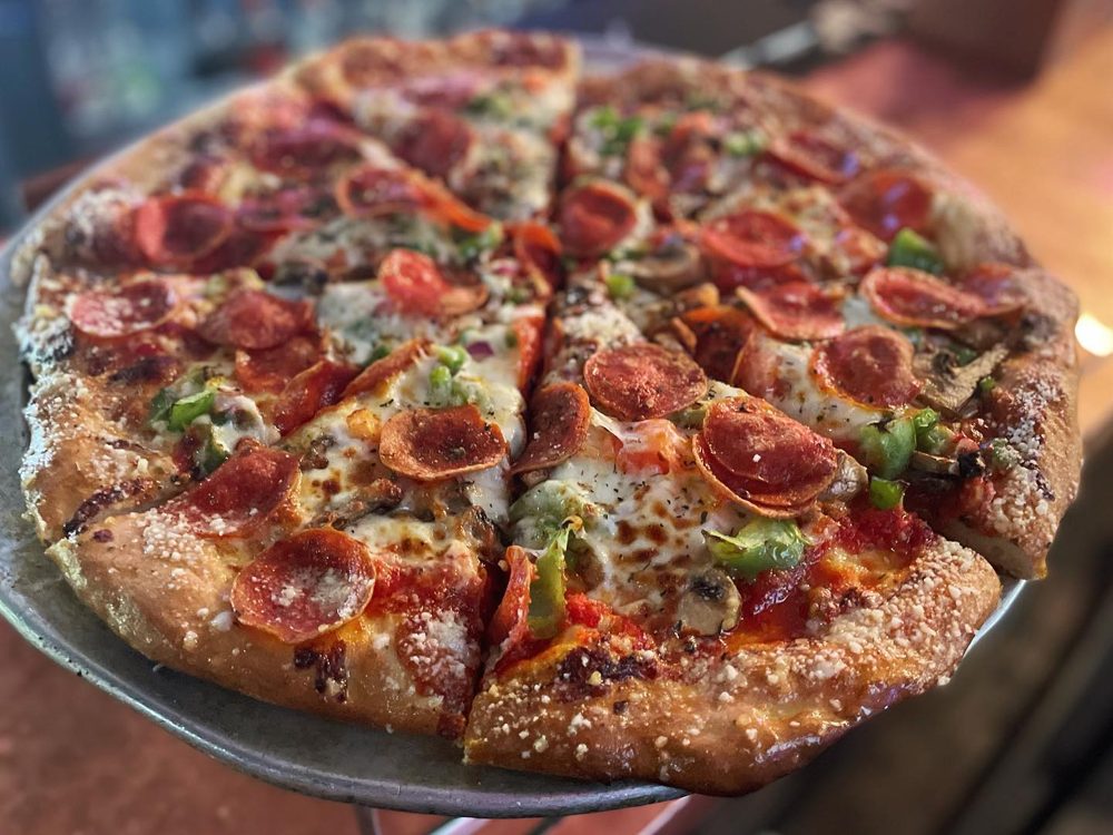 Mac’s Pizza Pub